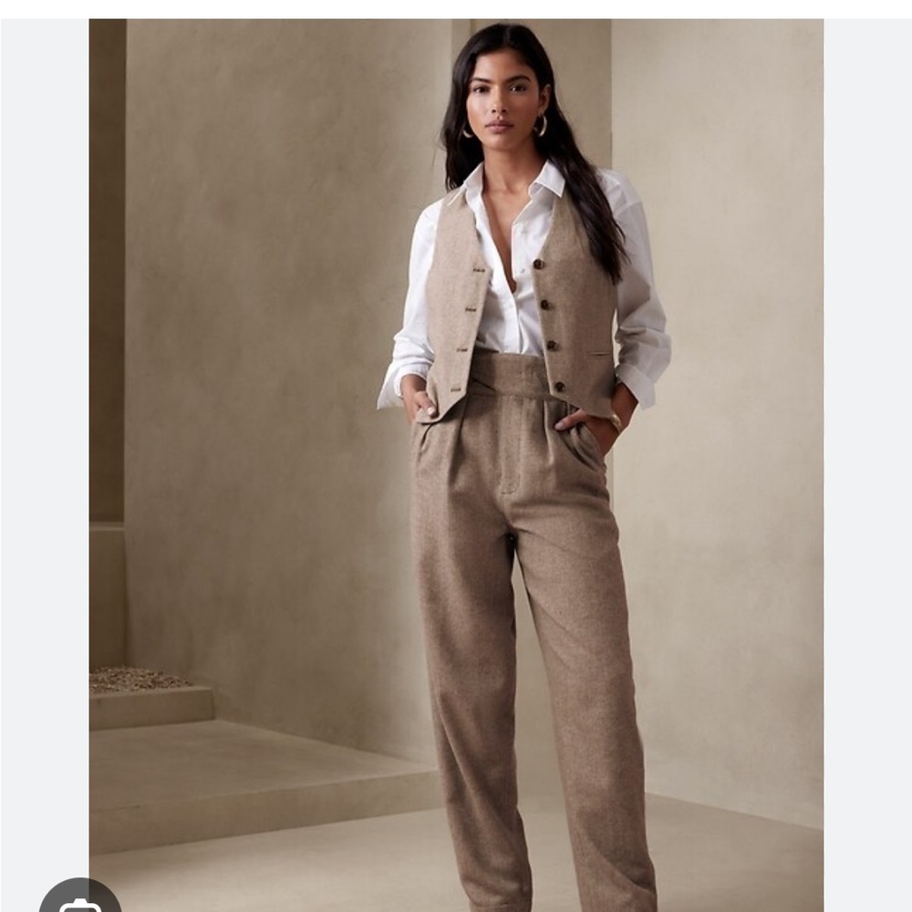 Banana Republic Beige Neutral Will Herringbone Women's Vest